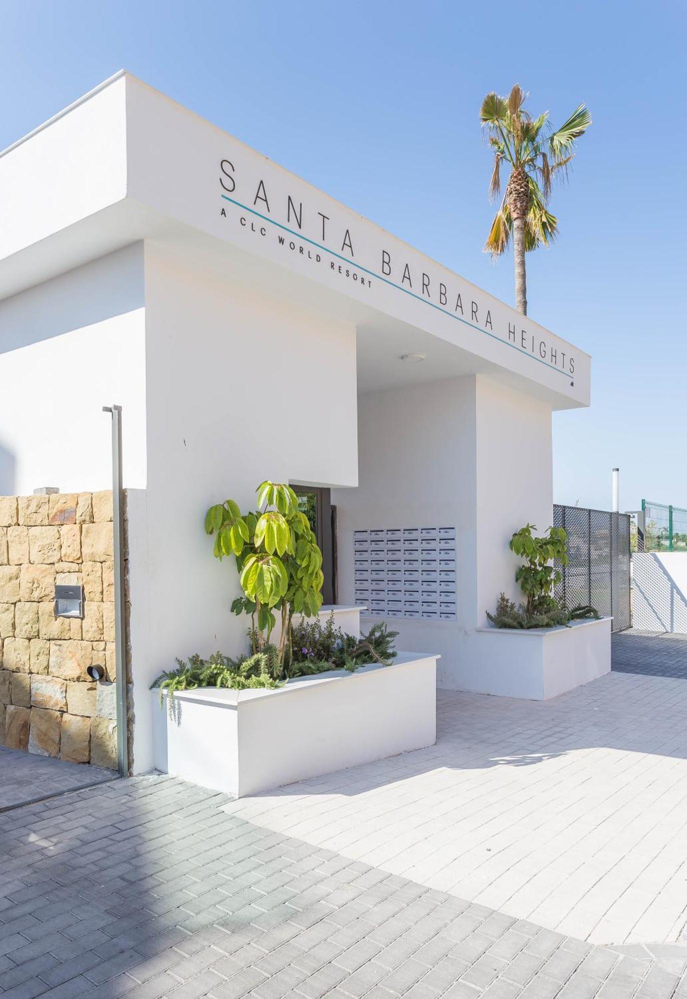 Luxury 2Br Seaviews - Santa Barbara Heights Apartman Fuengirola Kültér fotó