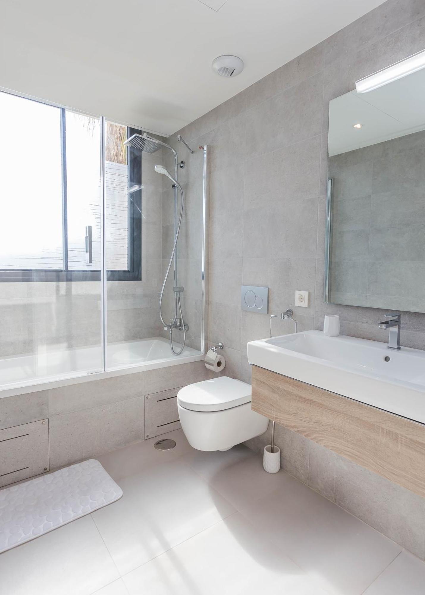 Luxury 2Br Seaviews - Santa Barbara Heights Apartman Fuengirola Kültér fotó
