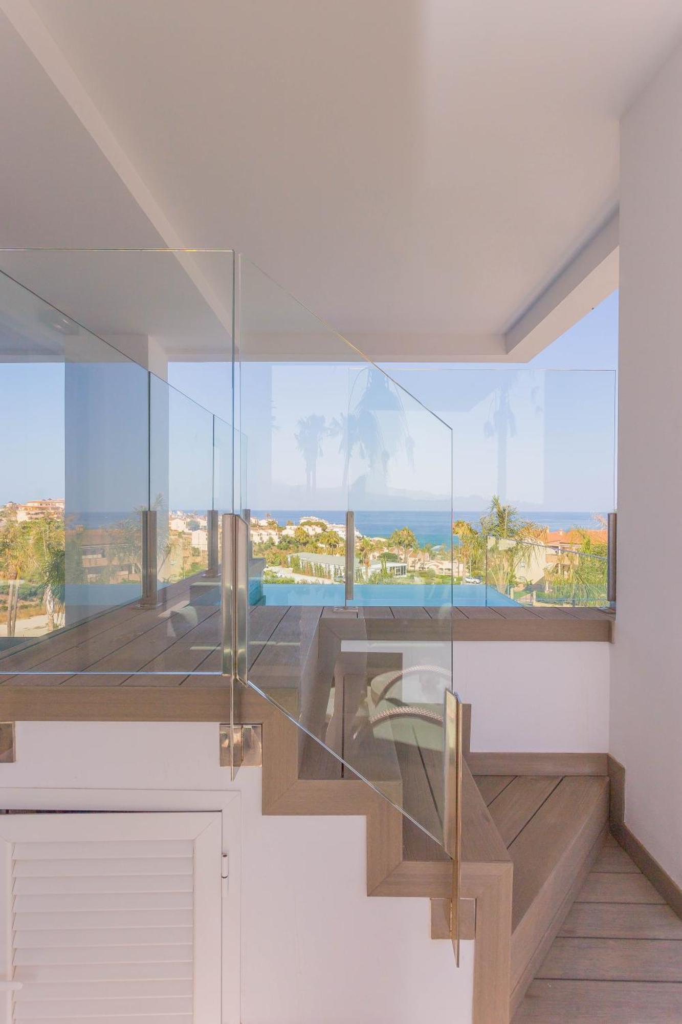 Luxury 2Br Seaviews - Santa Barbara Heights Apartman Fuengirola Kültér fotó