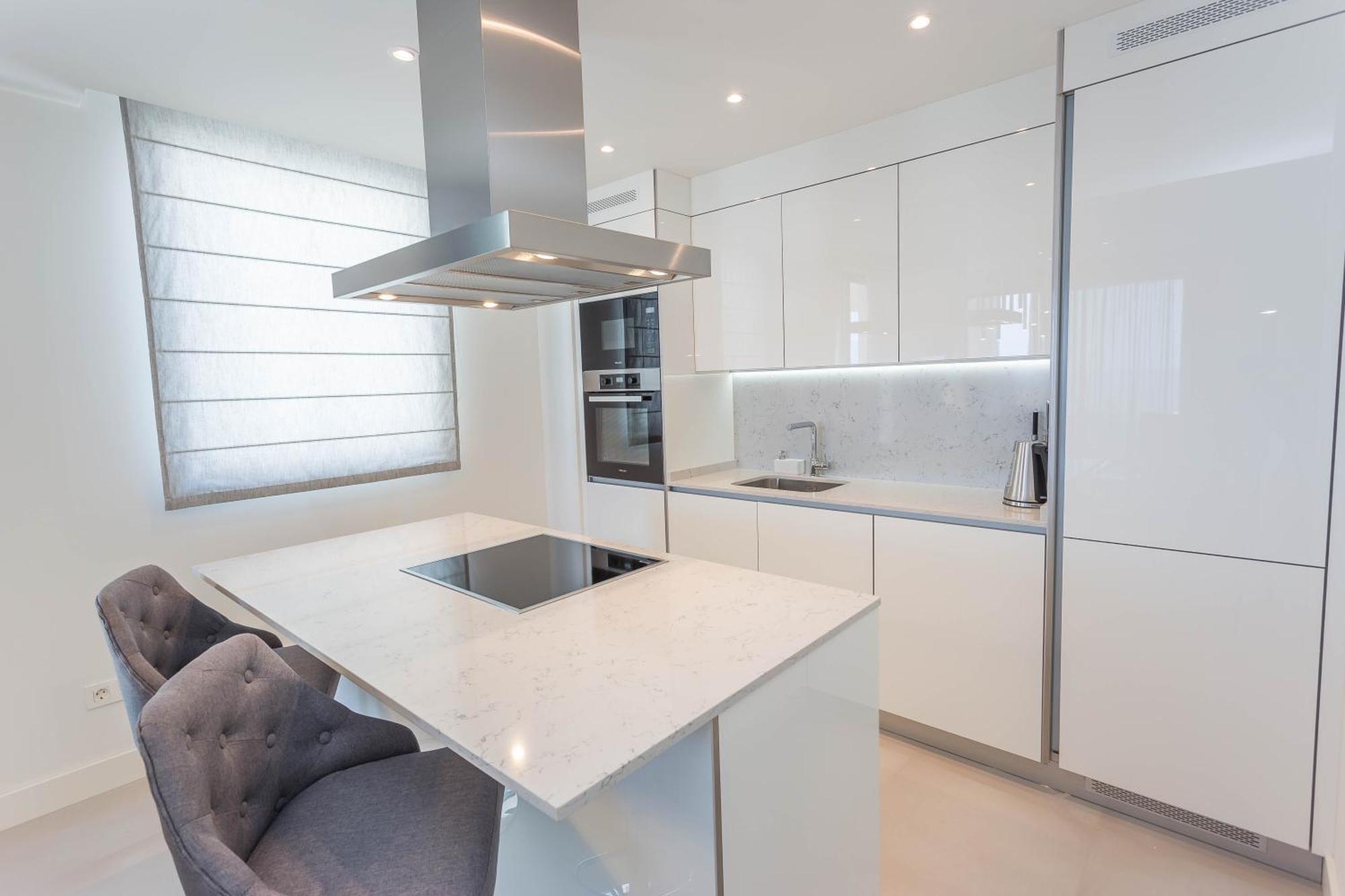 Luxury 2Br Seaviews - Santa Barbara Heights Apartman Fuengirola Kültér fotó