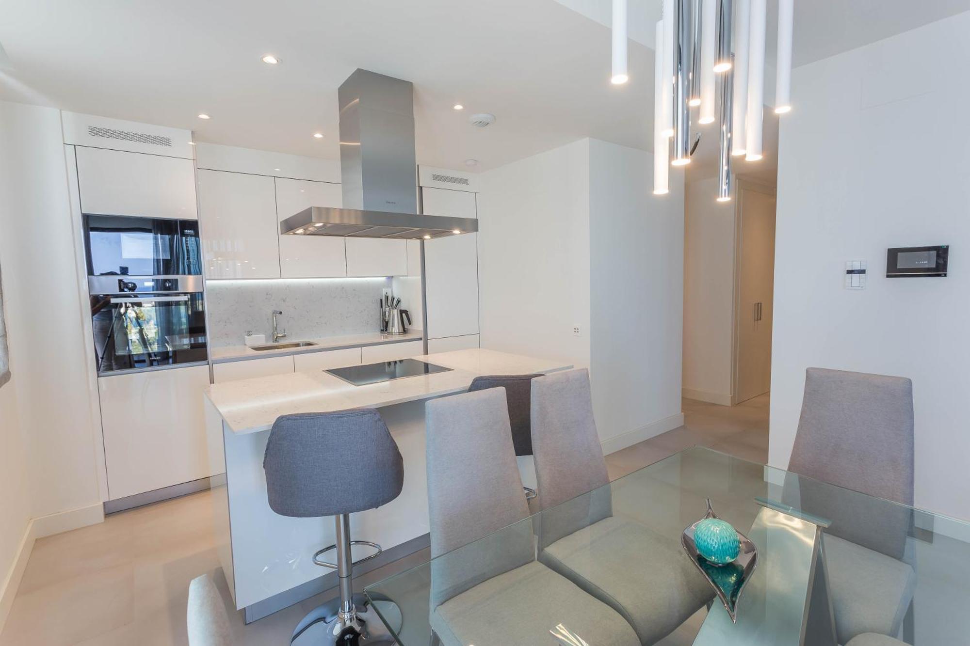Luxury 2Br Seaviews - Santa Barbara Heights Apartman Fuengirola Kültér fotó