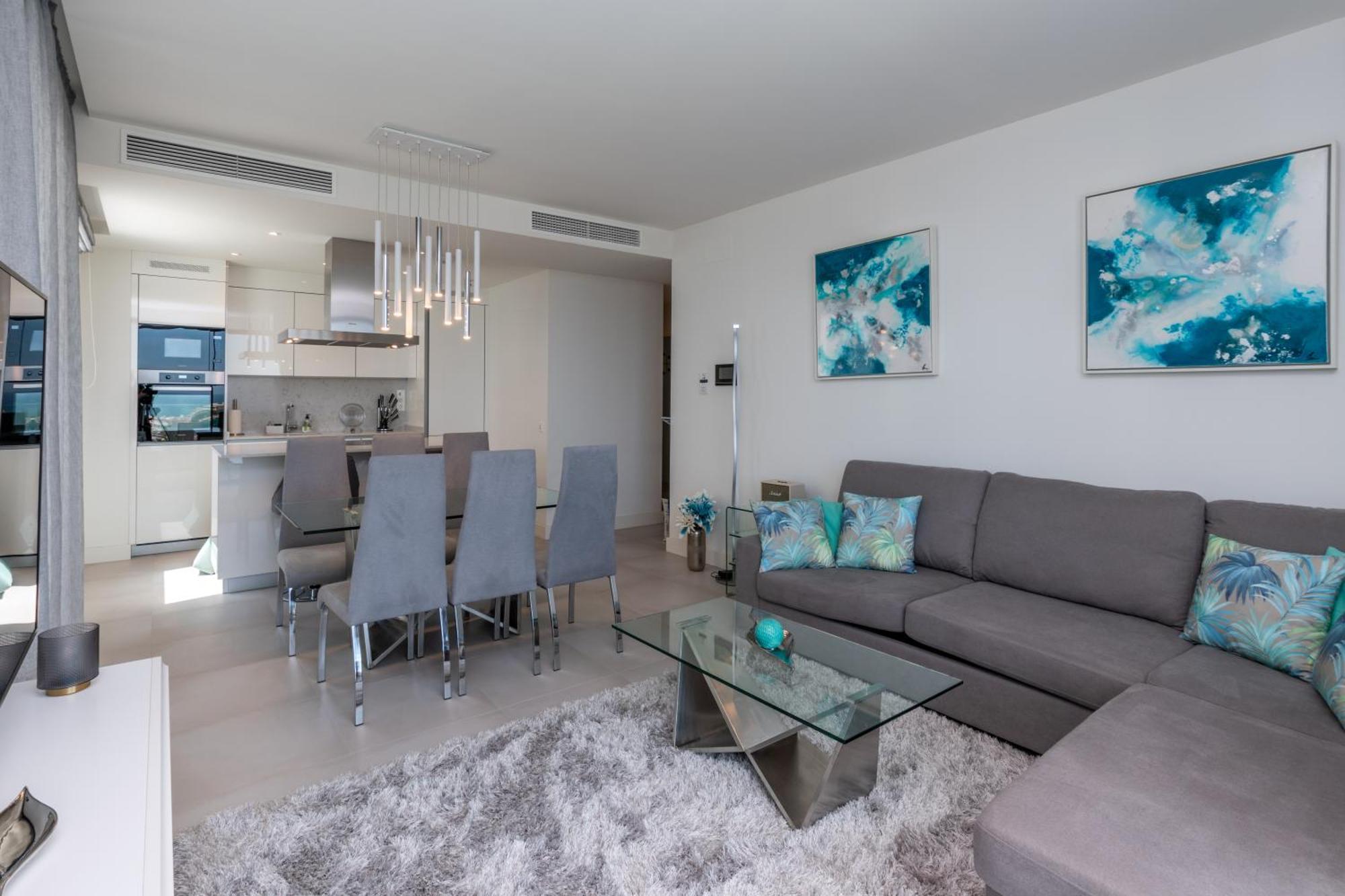 Luxury 2Br Seaviews - Santa Barbara Heights Apartman Fuengirola Kültér fotó